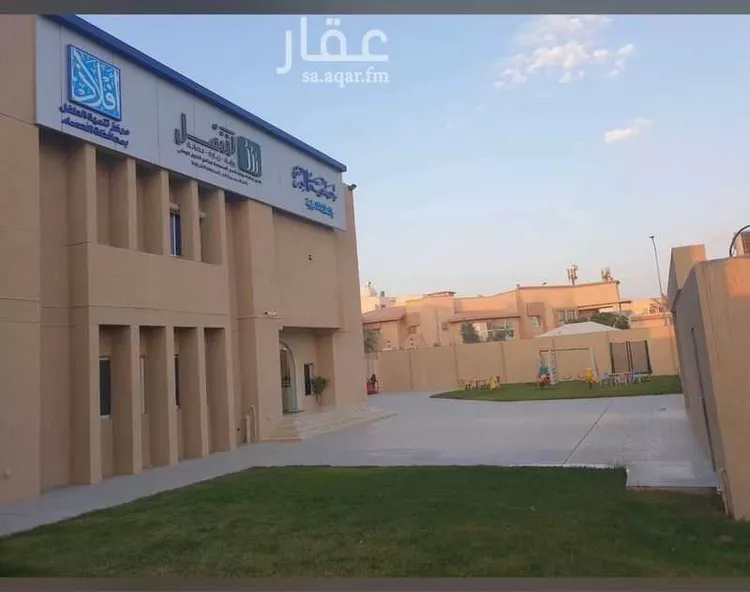 عمارة للبيع في شارع الامير بندر بن عبدالعزيز, حي الخالدية, مدينة الاحساء, المنطقة الشرقية صورة 2
