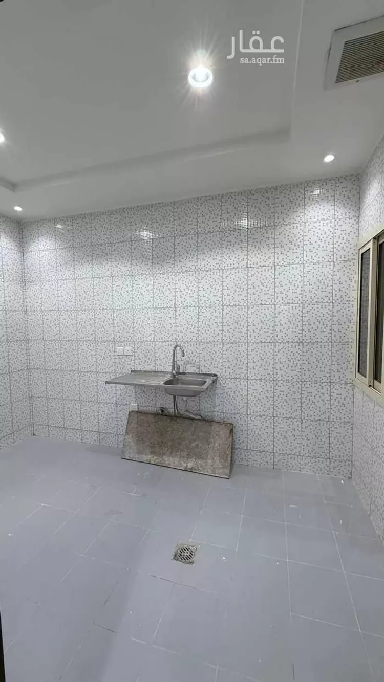 شقة للإيجار في شارع جبل خيرة, حي العريجاء الغربي, مدينة الرياض, منطقة الرياض 12