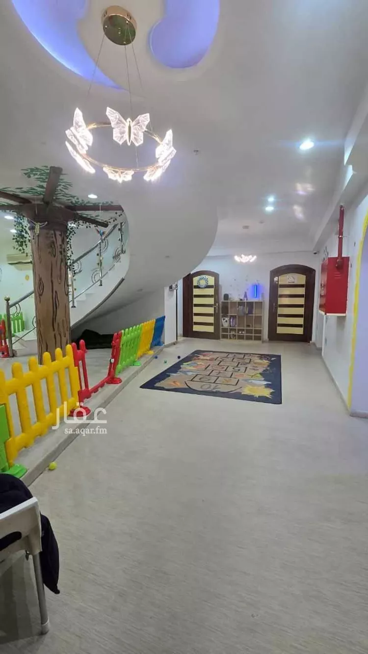 مدرسة للبيع في شارع ابراهيم بن يزيد, حي الجابرة, مدينة المدينة المنورة, منطقة المدينة المنورة 7