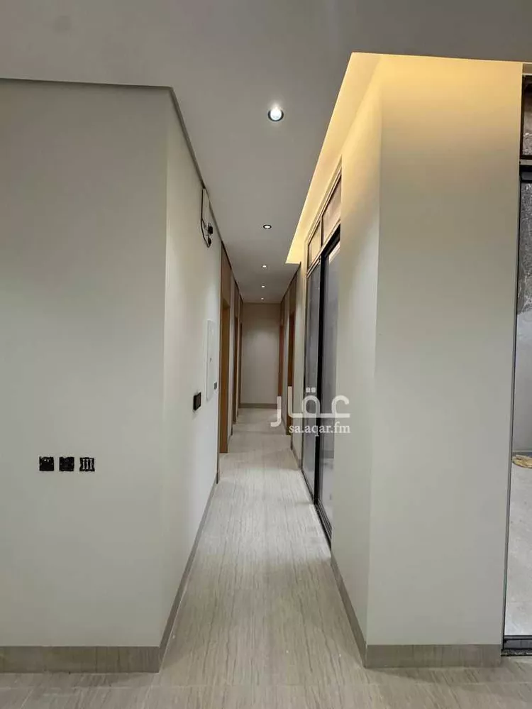 Floor for Sale in Riyadh As Safaa 7