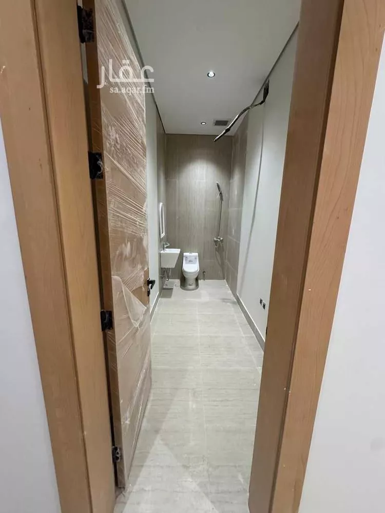 Floor for Sale in Riyadh As Safaa 9