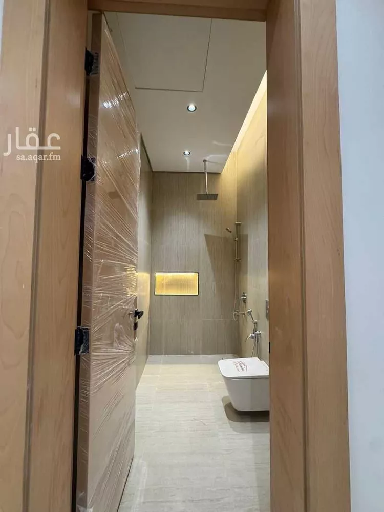 Floor for Sale in Riyadh As Safaa 8