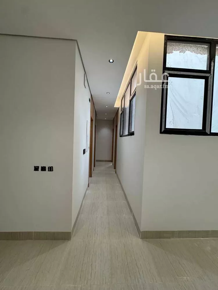 Floor for Sale in Riyadh As Safaa 11