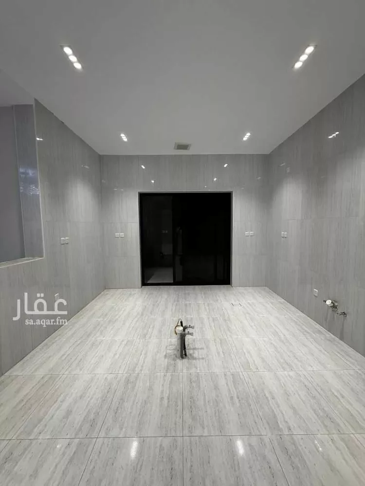 فيلا للبيع في شارع سريه عكاشه محصن, حي النور, مدينة جدة, منطقة مكة المكرمة صورة 4