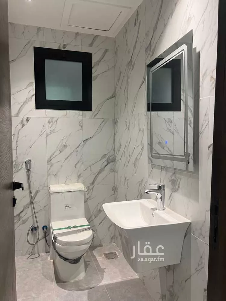 شقة للإيجار في شارع أحمد بن عبد الله الفرغاني, حي الصواري, مدينة جدة, منطقة مكة المكرمة صورة 2
