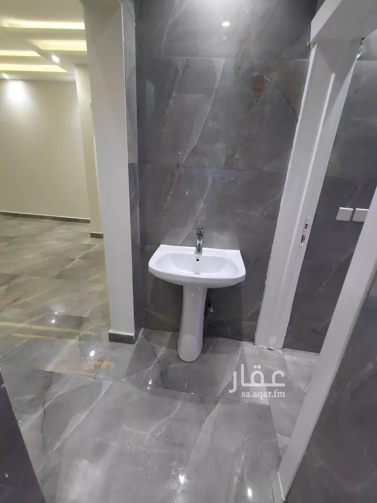 شقة للإيجار في شارع انس بن مالك, حي الملقا, مدينة الرياض, منطقة الرياض صورة 4