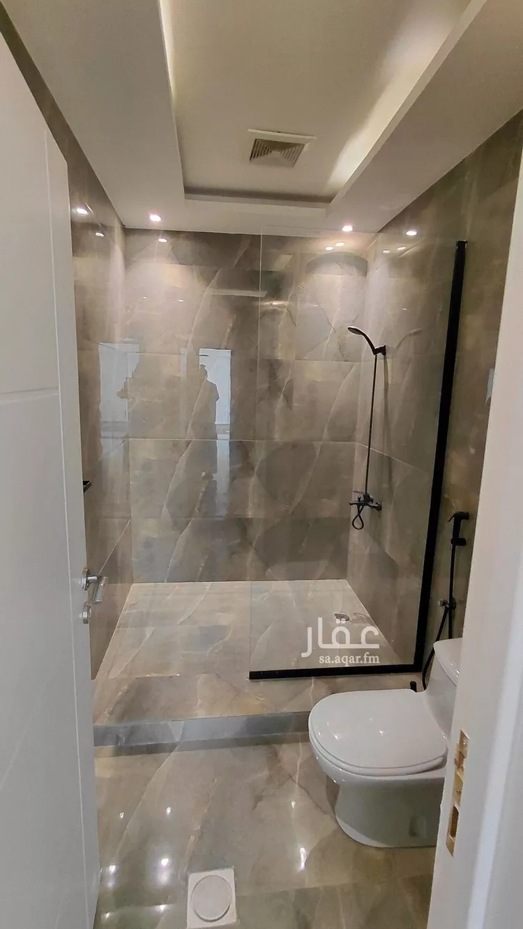شقة للإيجار في شارع مدينة الزايد, حي العقيق, مدينة الرياض, منطقة الرياض صورة 2