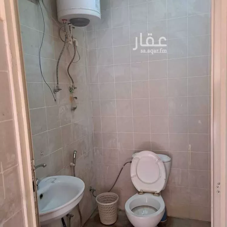 مستودع للإيجار في شارع طريق الملك عبدالعزيز, حي اليرموك, مدينة بريدة, منطقة القصيم صورة 2