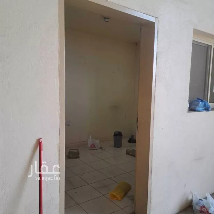 مستودع للإيجار في شارع طريق الملك عبدالعزيز, حي اليرموك, مدينة بريدة, منطقة القصيم