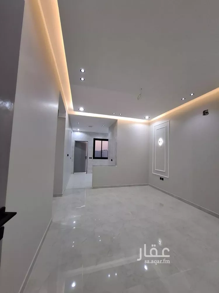 Floor for Sale in Riyadh Dhahrat Namar 20