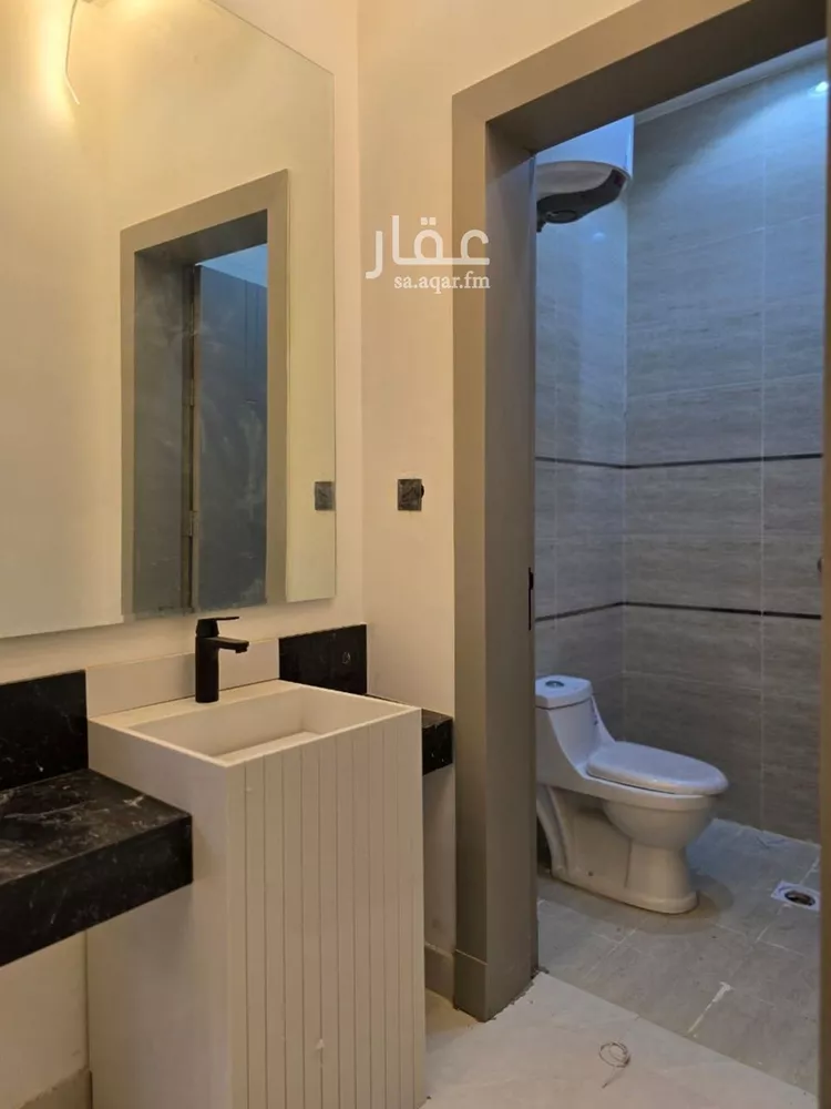 فيلا للبيع في شارع الامام مسلم, حي بدر, مدينة الرياض, منطقة الرياض 7