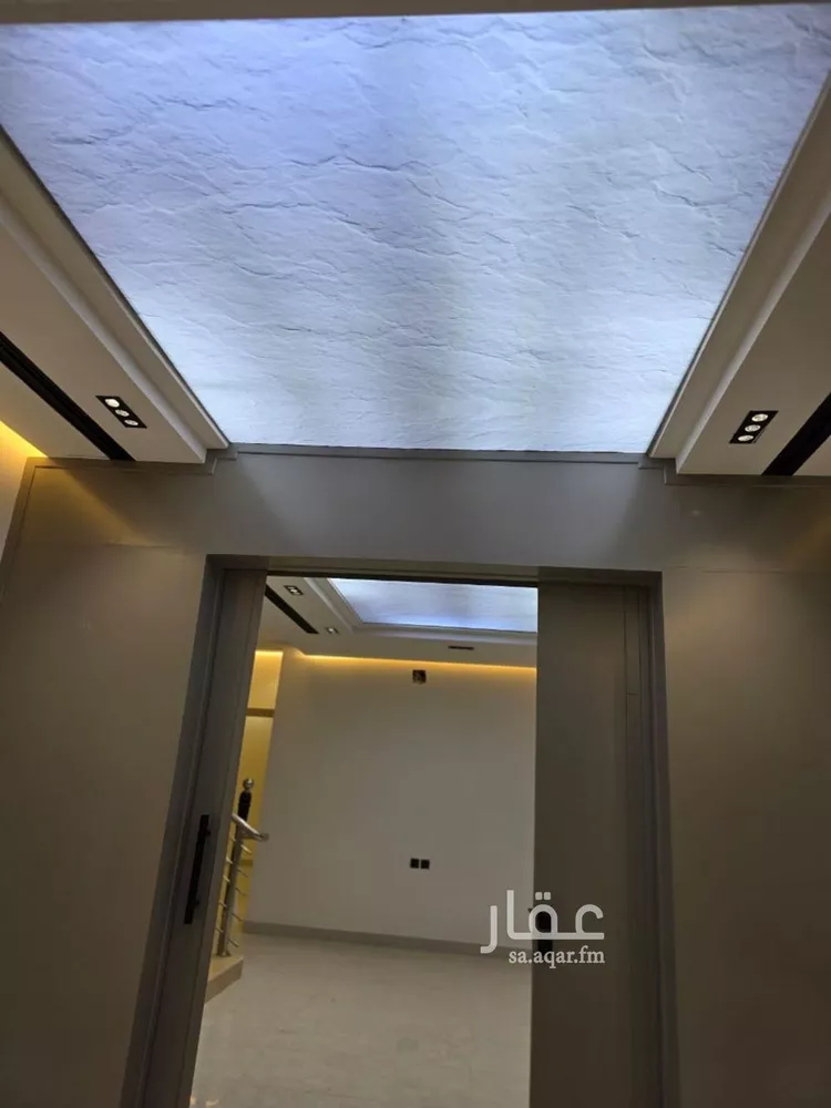 Villa for Sale in Riyadh Badr 6