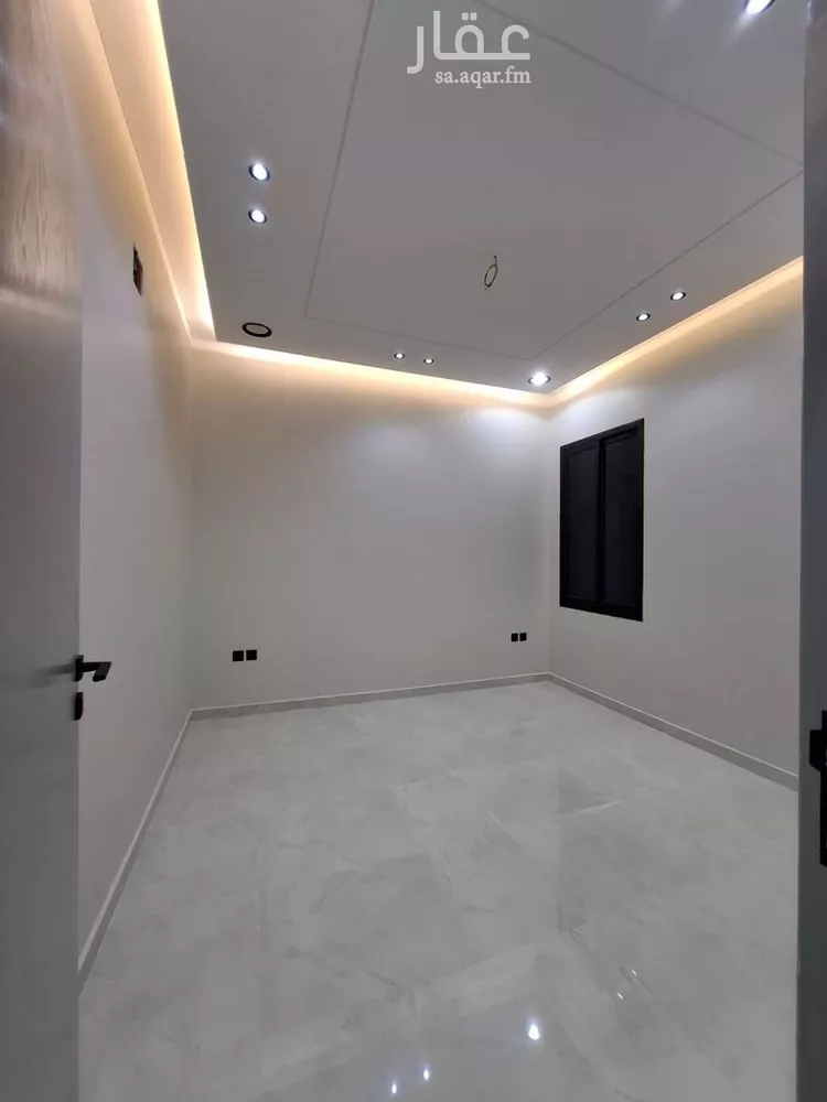 Floor for Sale in Riyadh Dhahrat Namar 17