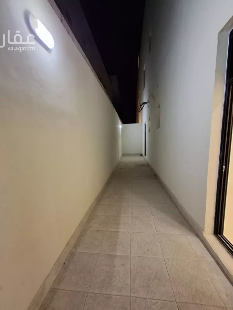Floor for Sale in Riyadh Badr 11