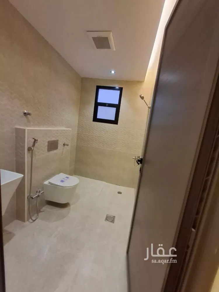 دور للبيع في شارع رهوان, حي بدر, مدينة الرياض, منطقة الرياض صورة 3