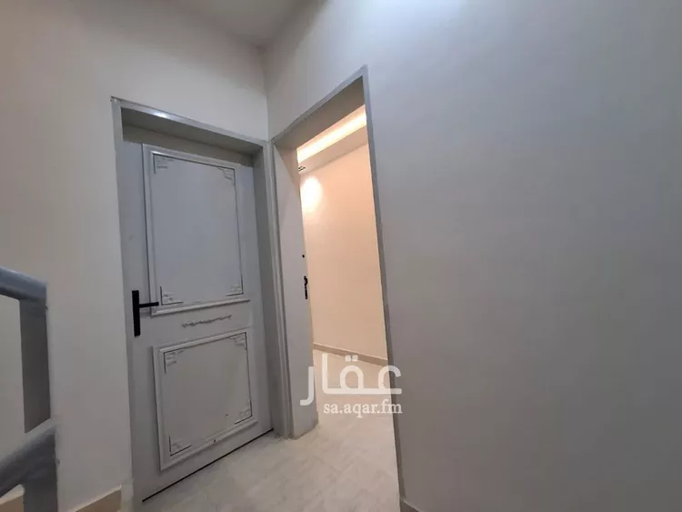 Floor for Sale in Riyadh Badr 18