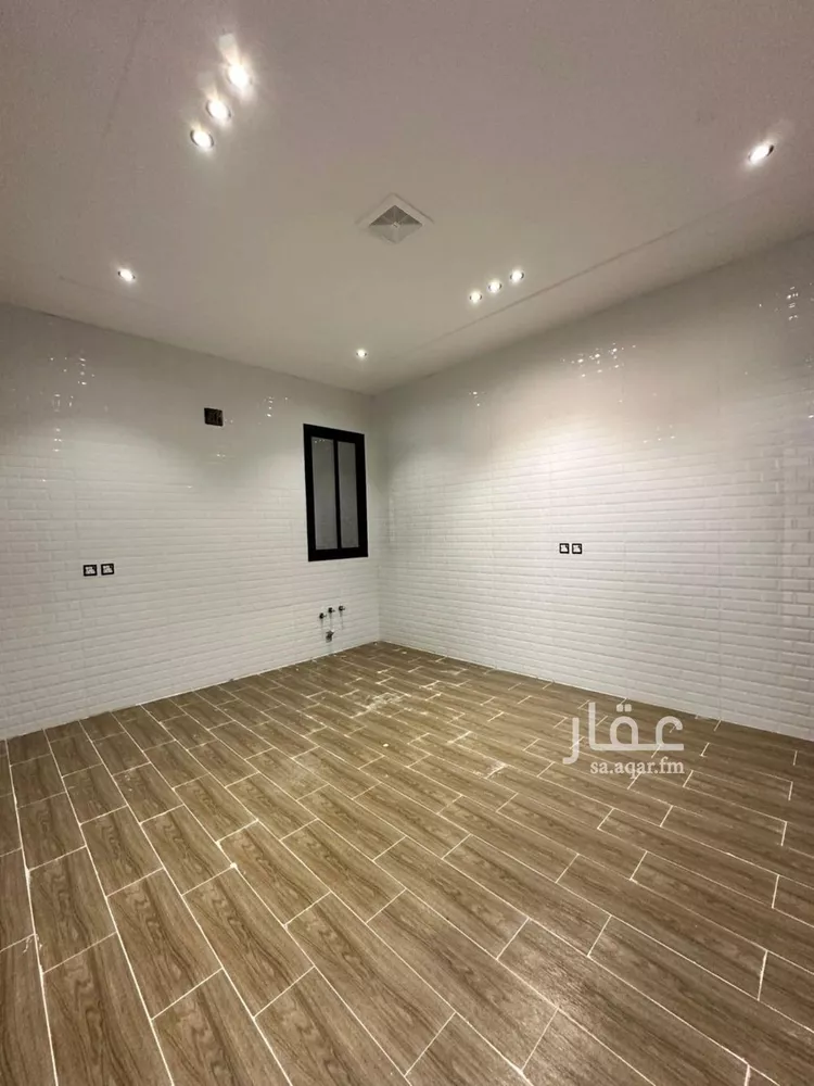 Floor for Sale in Riyadh Al Hazm 9