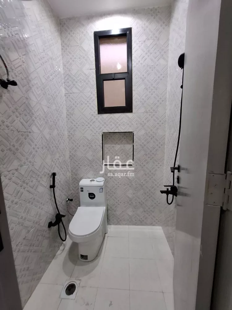 Floor for Sale in Riyadh Dhahrat Namar 29
