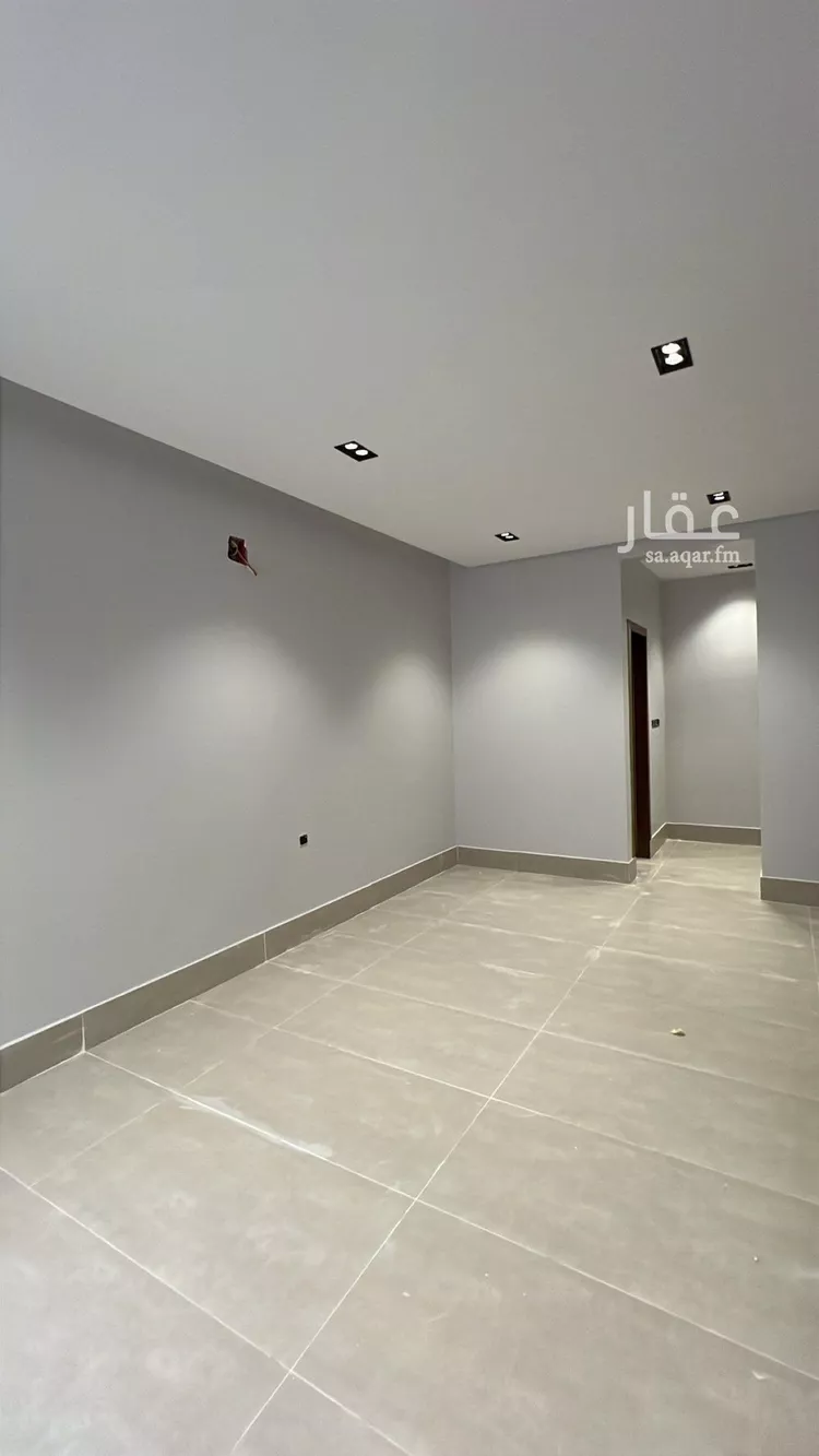 فيلا للبيع في شارع إسماعيل القيسي, حي عكاظ, مدينة الرياض, منطقة الرياض صورة 4