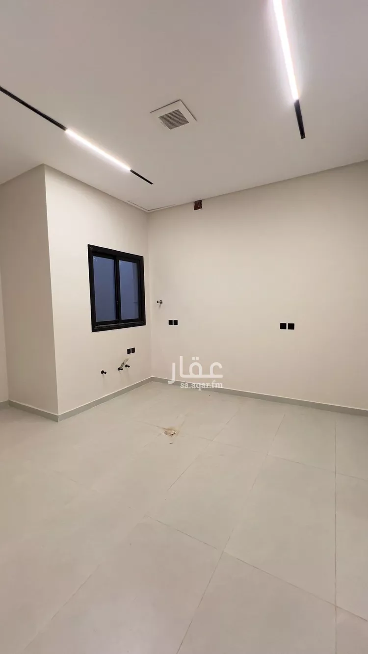 فيلا للبيع في شارع نوفل العامري, حي العوالي, مدينة الرياض, منطقة الرياض 8