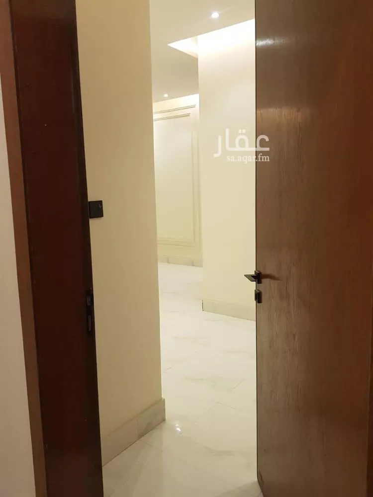 شقة للبيع في شارع قتادة الدوسي, حي العوالي, مدينة الرياض, منطقة الرياض 7