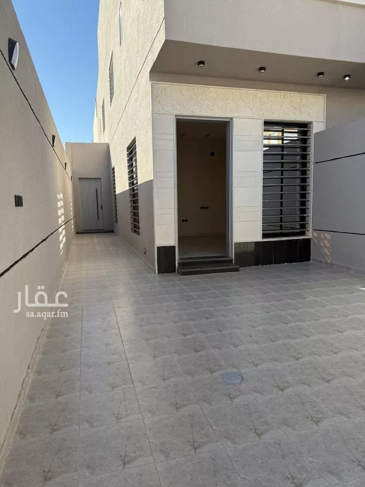 دور للبيع في شارع محمد صالح امام, حي العوالي, مدينة الرياض, منطقة الرياض صورة 2