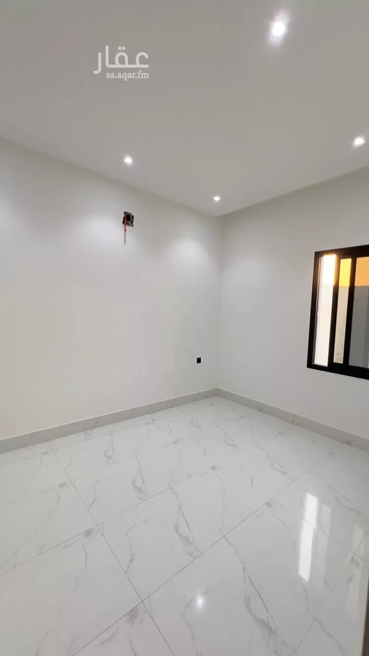Floor for Sale in Riyadh Al Uraija Al Gharbiyah 9