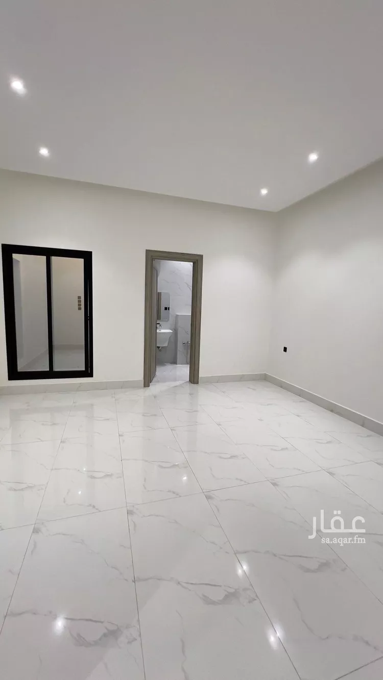 Floor for Sale in Riyadh Al Uraija Al Gharbiyah 8