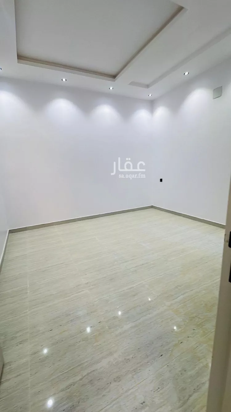 دور للبيع في شارع إبراهيم رفعت, حي عكاظ, مدينة الرياض, منطقة الرياض صورة 5