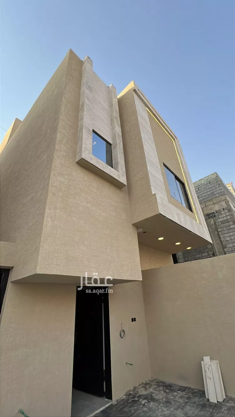 دور للبيع في شارع الزبرقان ابن بدر التميمي, حي عكاظ, مدينة الرياض, منطقة الرياض صورة 2