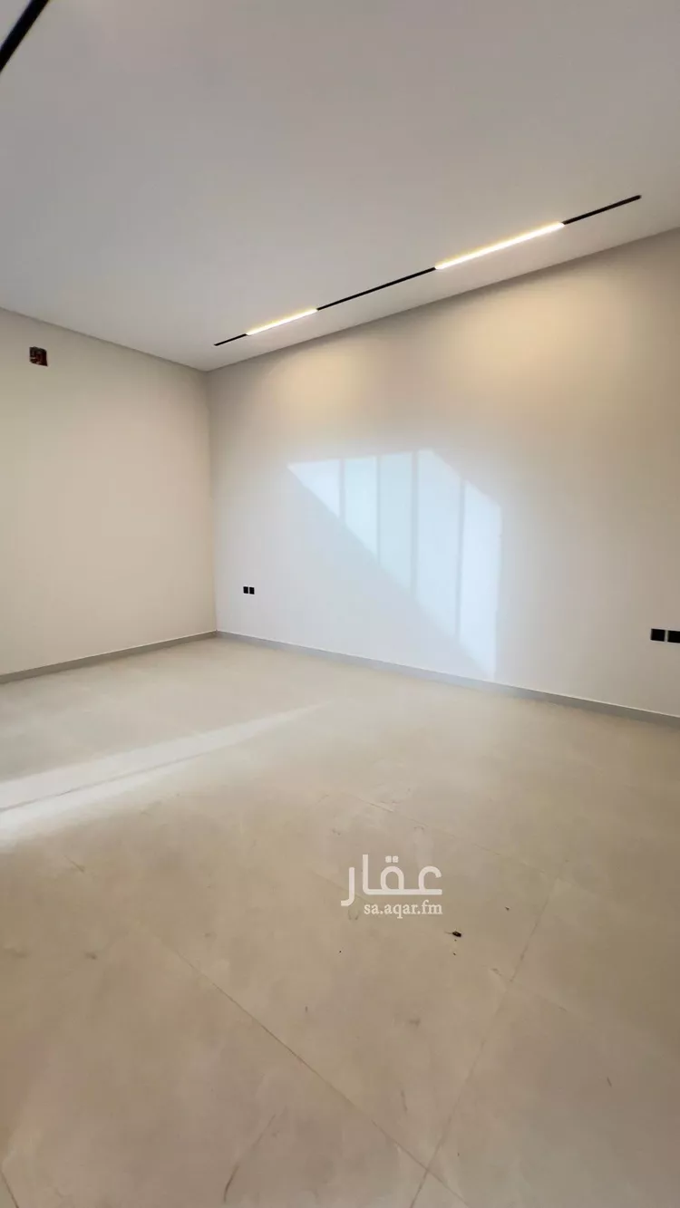فيلا للبيع في شارع ابن جرير التنوخي, حي العوالي, مدينة الرياض, منطقة الرياض 6