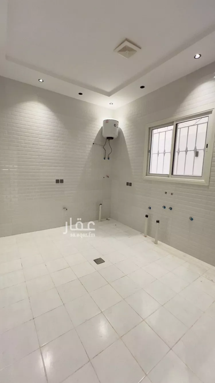دور للبيع في شارع حسن مشاط, حي عكاظ, مدينة الرياض, منطقة الرياض 10