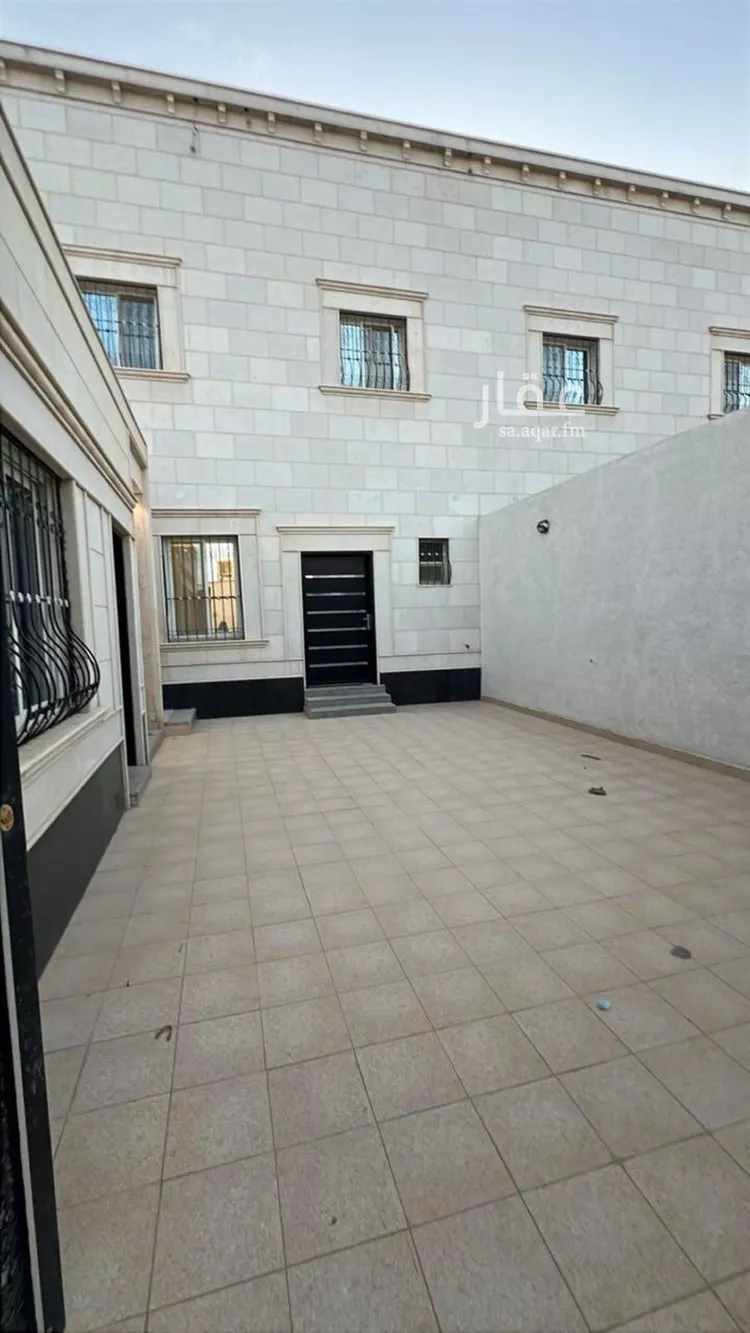 فيلا للإيجار في شارع أبي المنصور البغدادي, حي العوالي, مدينة الرياض, منطقة الرياض صورة 2