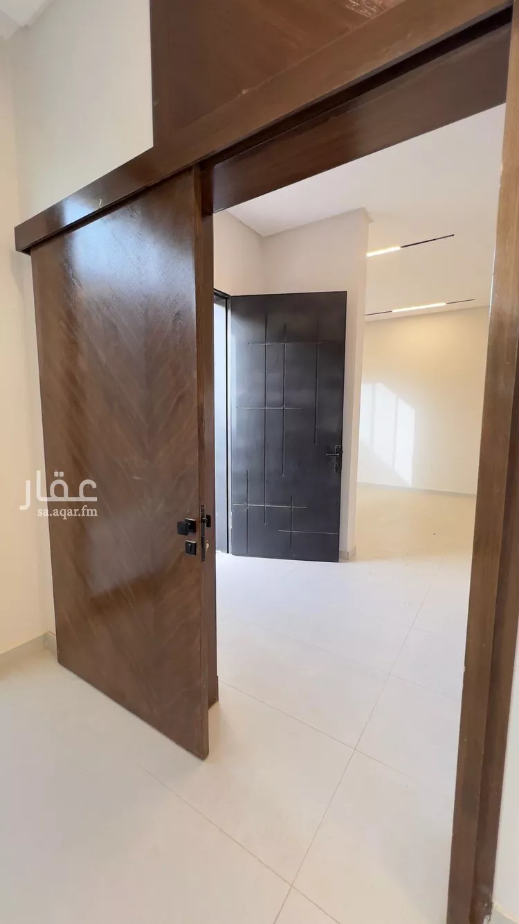 فيلا للبيع في شارع نوفل العامري, حي العوالي, مدينة الرياض, منطقة الرياض صورة 5