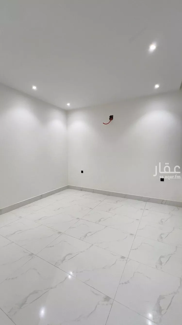 Floor for Sale in Riyadh Al Uraija Al Gharbiyah 10