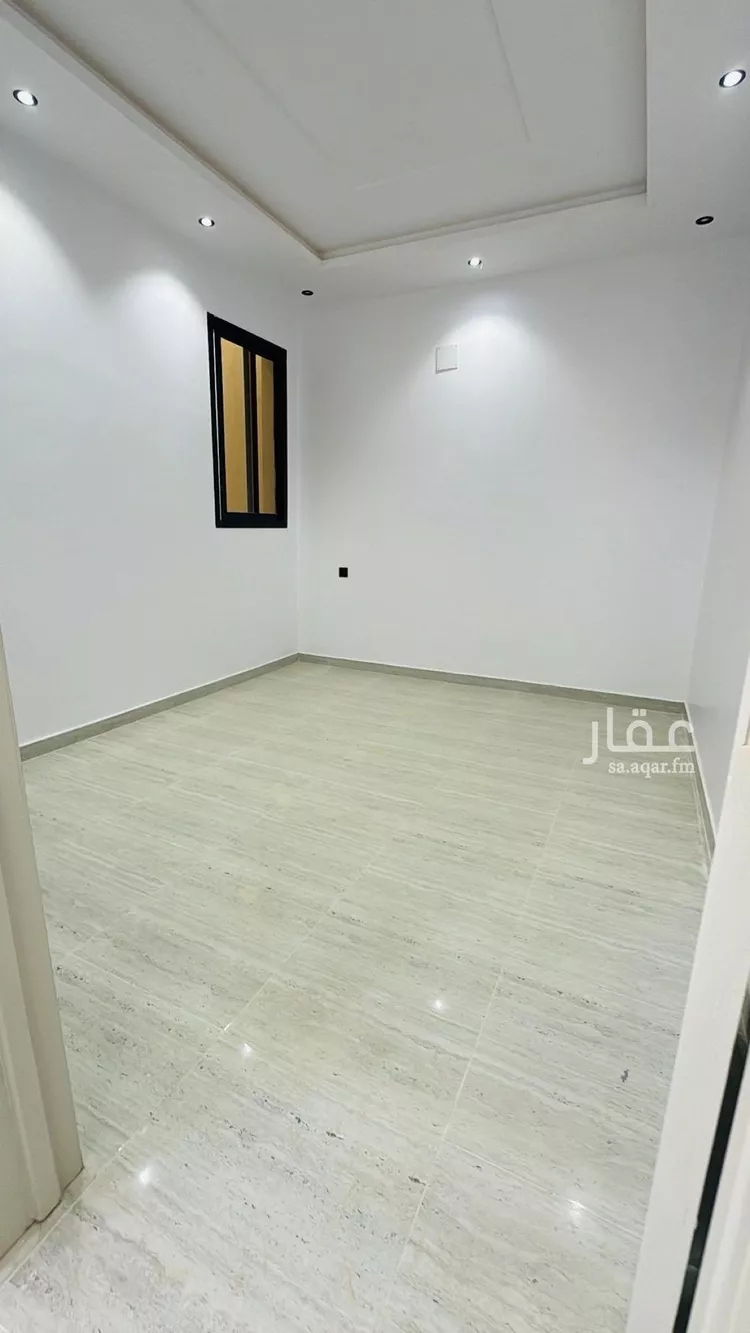 دور للبيع في شارع خوارزم, حي عكاظ, مدينة الرياض, منطقة الرياض صورة 5