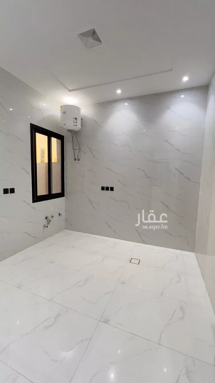 Floor for Sale in Riyadh Al Uraija Al Gharbiyah 13