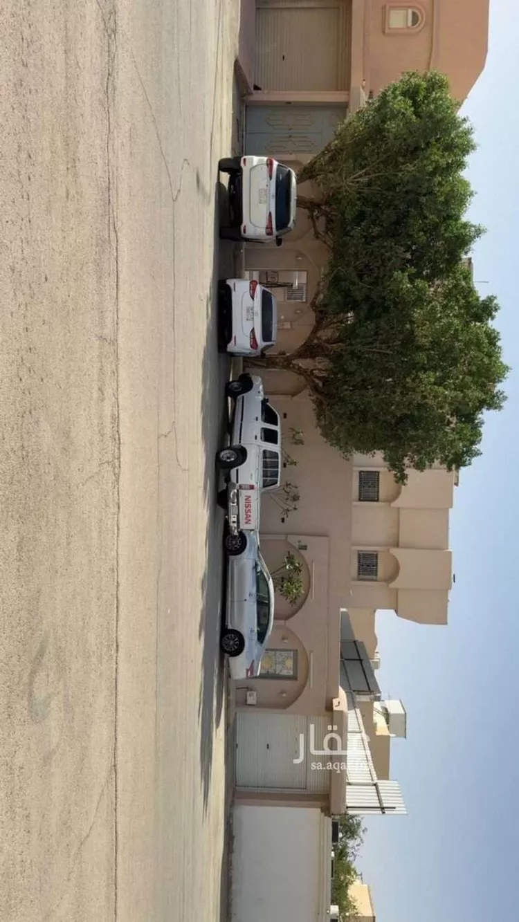 فيلا للبيع في شارع السرو, حي الدار البيضاء, مدينة الرياض, منطقة الرياض صورة 5