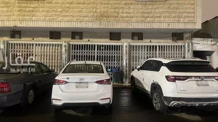 محل للإيجار في شارع حاتم الطائي, حي الروضة, مدينة الرياض, منطقة الرياض صورة 2