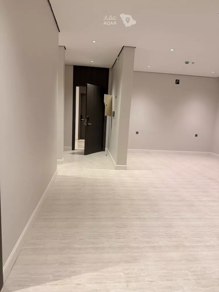 شقة للإيجار في شارع سيف بن عزاز, حي المعيزيلة, مدينة الرياض, منطقة الرياض 3