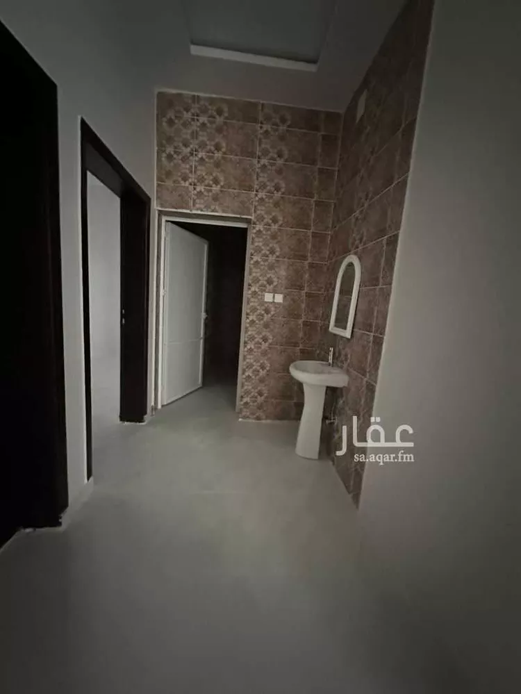 فيلا للبيع في شارع ابو جعفر القرشي, حي الورود, مدينة عفيف, منطقة الرياض صورة 3