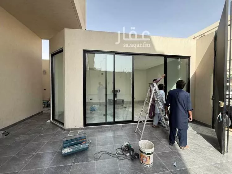 فيلا للإيجار في شارع طاهر سنبل, حي القيروان, مدينة الرياض, منطقة الرياض صورة 4