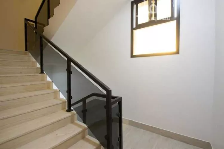 دور للبيع في شارع أم يونس, حي عكاظ, مدينة الرياض, منطقة الرياض صورة 5