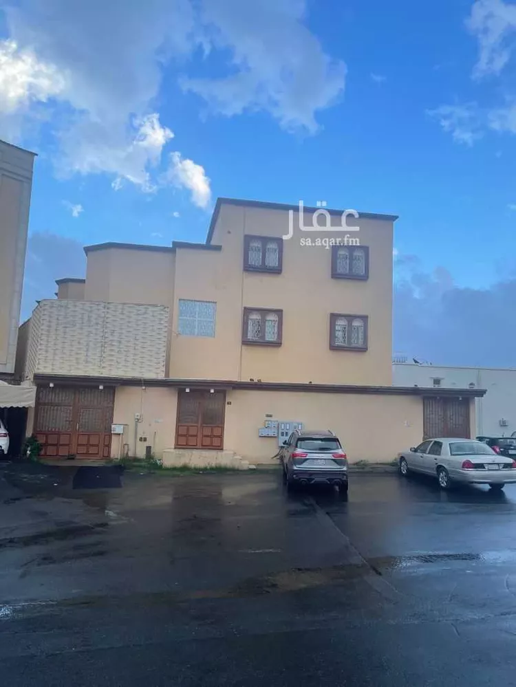 عمارة للبيع في شارع لقيط الحارث, حي المروج, مدينة أبها, منطقة عسير