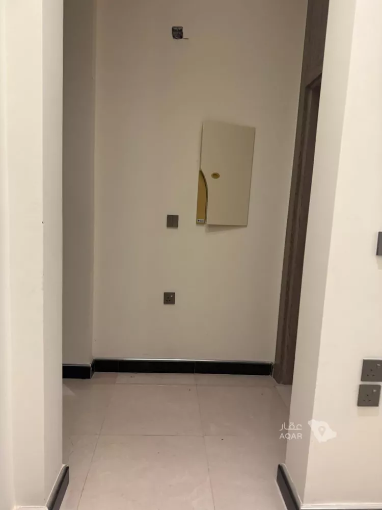 شقة للإيجار في شارع ابن الزهراوي, حي عرقة, مدينة الرياض, منطقة الرياض 15