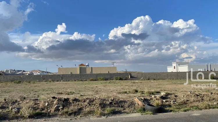 أرض للبيع في شارع جبل الاجداد, حي الزهور, مدينة أبها, منطقة عسير صورة 2