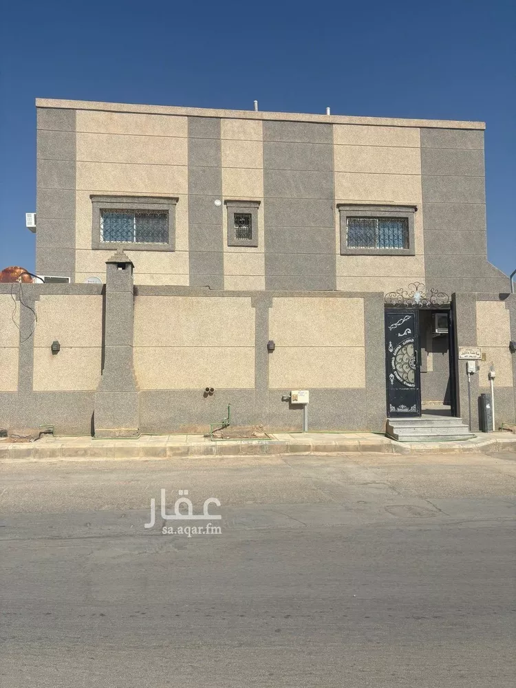 فيلا للبيع في شارع ابن ظفر الصقلي, حي ظهرة لبن, مدينة الرياض, منطقة الرياض صورة 2