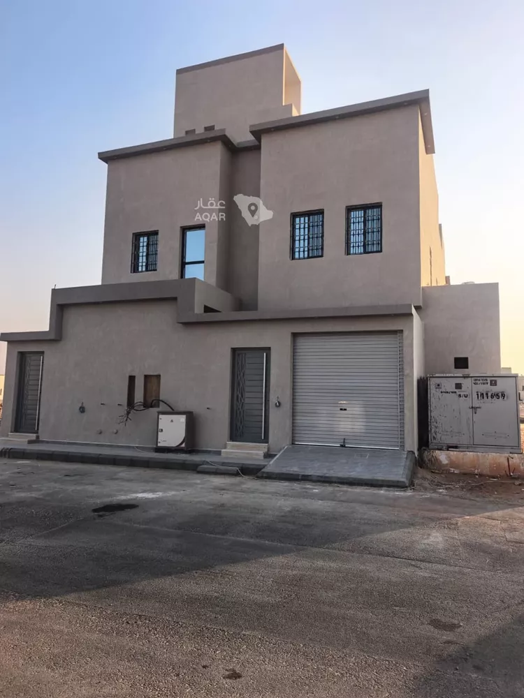 دور للإيجار في شارع عين الراحة, حي عريض, مدينة الرياض, منطقة الرياض