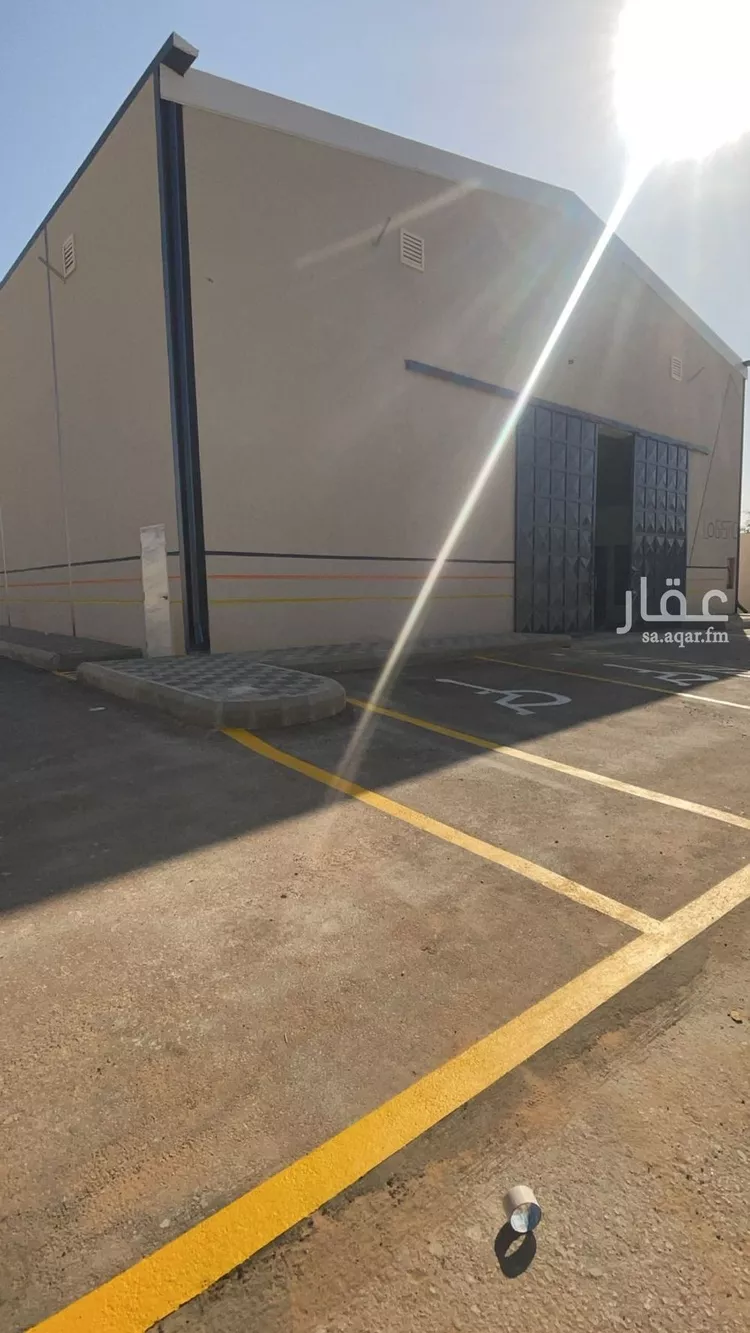 مستودع للإيجار في شارع أبي الفضائل العدل, حي الغنامية, مدينة الرياض, منطقة الرياض 1 صورة