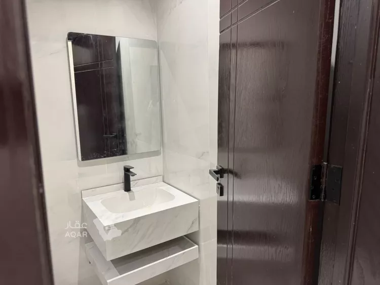 Building for Sale in Riyadh Tuwaiq 12
